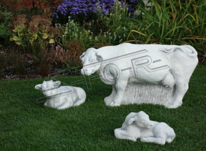 Garden Cow Decoration Stone Figure Patio Decoration White Statue Nature Sculpture
